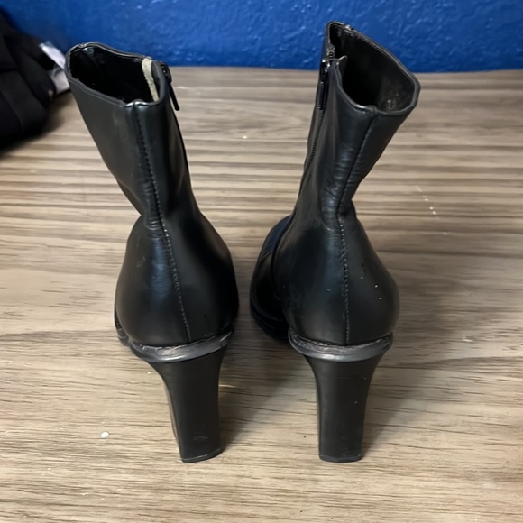 COLIN STUART BLACK LEATHER ANKLE BOOTS 7.5 - Picture 5 of 16